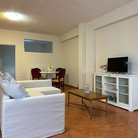 Theashomly 2 Apartment