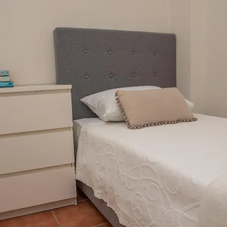Apartamento Theashomly 2 *